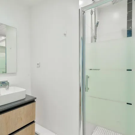 Guestready - Modern Comfort In Les Batignolles